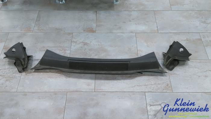 Używane Parawan Opel Zafira Cena € 25,00 Procedura marży oferowane przez Klein Gunnewiek Autodemontage & Motorentechniek