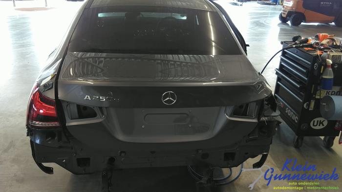 Gebrauchte Heckklappe Mercedes A-Klasse Preis € 465,00 Margenregelung angeboten von Klein Gunnewiek Autodemontage & Motorentechniek