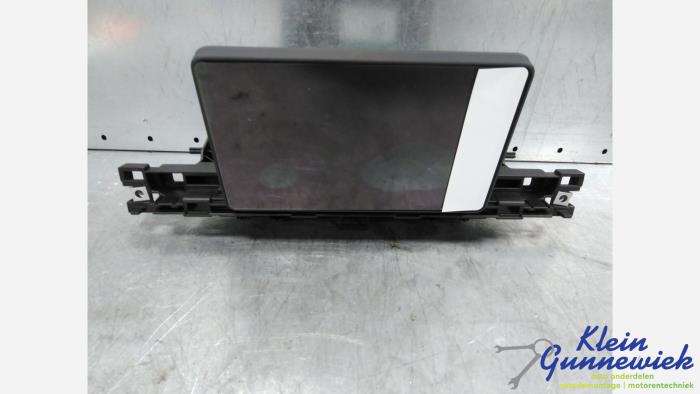 Begagnade Innerdisplay Audi A5 Pris € 222,00 Marginaltabell erbjuds av Klein Gunnewiek Autodemontage & Motorentechniek