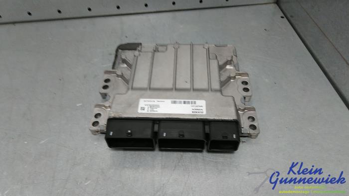 Used Injection computer Renault Clio Price € 225,00 Margin scheme offered by Klein Gunnewiek Autodemontage & Motorentechniek
