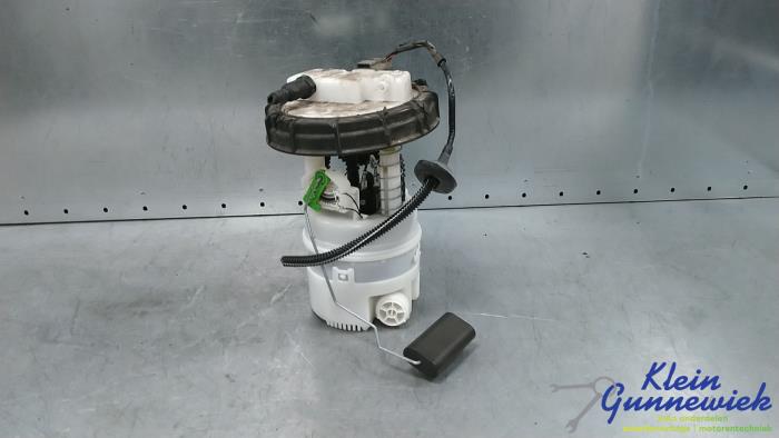 Usagé Pompe à carburant Renault Clio Prix € 32,00 Règlement à la marge proposé par Klein Gunnewiek Autodemontage & Motorentechniek