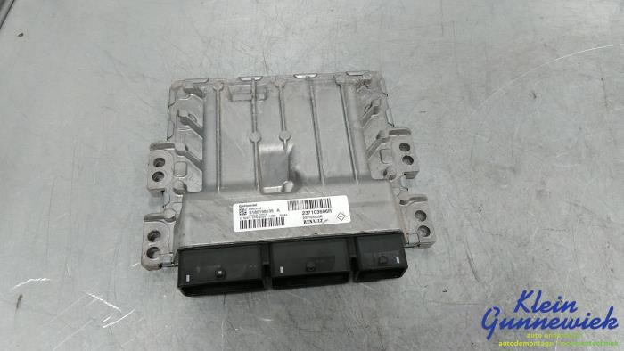 Used Injection computer Renault Captur Price € 189,00 Margin scheme offered by Klein Gunnewiek Autodemontage & Motorentechniek