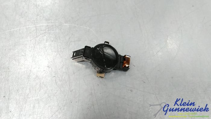 Begagnade Regnsensor Mercedes A-Klasse Pris € 37,00 Marginaltabell erbjuds av Klein Gunnewiek Autodemontage & Motorentechniek