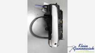 Usados Manija de puerta de 4 puertas izquierda delante Audi A4 Precio € 35,00 Norma de margen ofrecido por Klein Gunnewiek Autodemontage & Motorentechniek