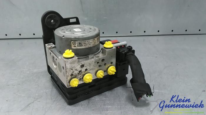Begagnade ABS-pump Volkswagen Passat Pris € 131,00 Marginaltabell erbjuds av Klein Gunnewiek Autodemontage & Motorentechniek