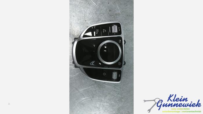 Gebrauchte MMI Schalter Mercedes E-Klasse Preis € 113,00 Margenregelung angeboten von Klein Gunnewiek Autodemontage & Motorentechniek
