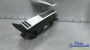 Begagnade Gaspedalsensor Volvo XC60 Pris € 125,00 Marginaltabell erbjuds av Klein Gunnewiek Autodemontage & Motorentechniek