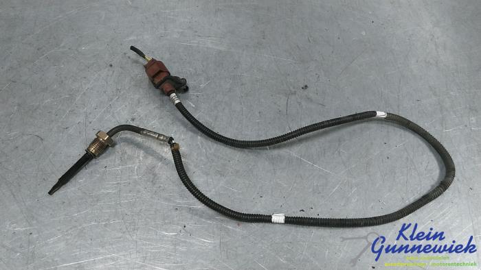 Usagé Sensor température d’échappement Volkswagen Crafter Prix € 75,00 Règlement à la marge proposé par Klein Gunnewiek Autodemontage & Motorentechniek