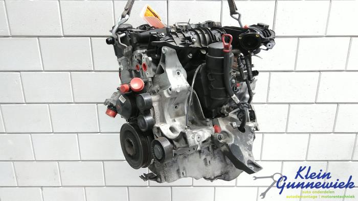 Engine from a BMW 1-Serie 2010