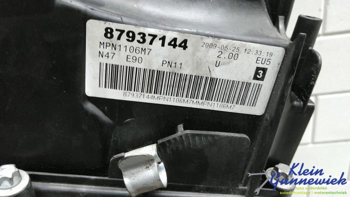 Engine from a BMW 1-Serie 2010