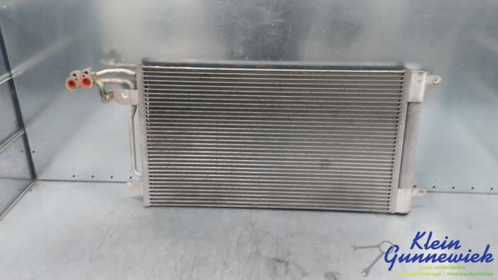 Usagé Condenseur de climatisation Volkswagen Polo Prix € 45,00 Règlement à la marge proposé par Klein Gunnewiek Autodemontage & Motorentechniek