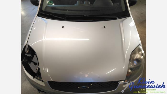 Używane Maska Ford Fiesta Cena € 42,00 Procedura marży oferowane przez Klein Gunnewiek Autodemontage & Motorentechniek