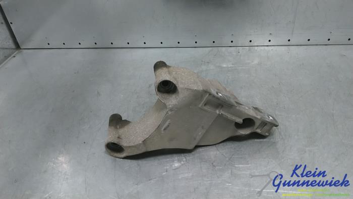 Gebrauchte Motorlager Opel Astra Preis € 20,00 Margenregelung angeboten von Klein Gunnewiek Autodemontage & Motorentechniek