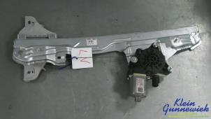 Begagnade Fönstermekanism, 4-dörrars, vänster fram Hyundai Kona Pris € 95,00 Marginaltabell erbjuds av Klein Gunnewiek Autodemontage & Motorentechniek