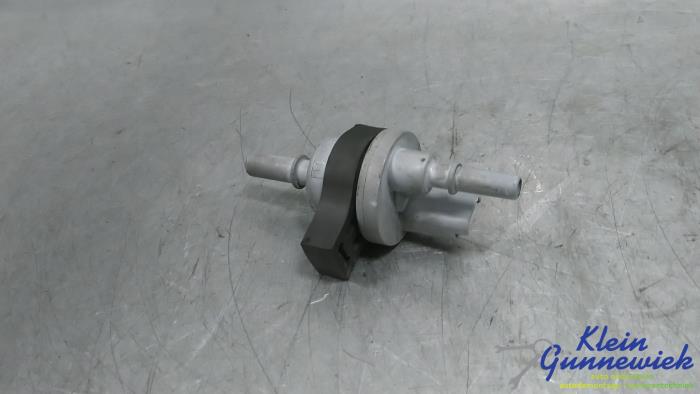 Używane Rózne Opel Corsa Cena € 20,00 Procedura marży oferowane przez Klein Gunnewiek Autodemontage & Motorentechniek