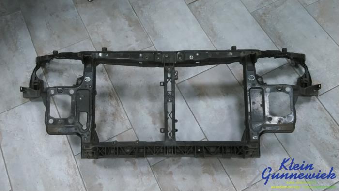 Begagnade Front Kia Cerato Pris € 75,00 Marginaltabell erbjuds av Klein Gunnewiek Autodemontage & Motorentechniek
