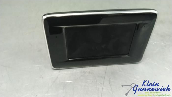 Begagnade Innerdisplay Mercedes A-Klasse Pris € 195,00 Marginaltabell erbjuds av Klein Gunnewiek Autodemontage & Motorentechniek