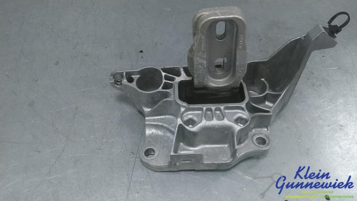 Engine mount Opel Corsa (Used)