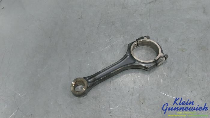 Begagnade Vevstake Mercedes A-Klasse Pris € 66,00 Marginaltabell erbjuds av Klein Gunnewiek Autodemontage & Motorentechniek