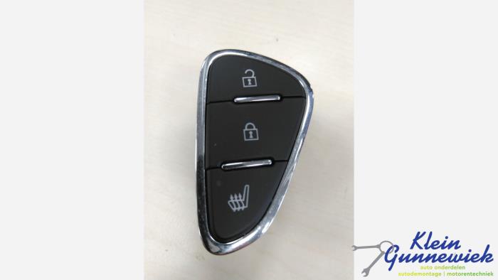 Używane Przelacznik Opel Corsa Cena € 20,00 Procedura marży oferowane przez Klein Gunnewiek Autodemontage & Motorentechniek