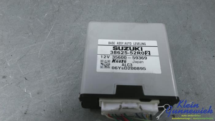 Usagé Ordinateur éclairage Suzuki Swift Prix € 87,00 Règlement à la marge proposé par Klein Gunnewiek Autodemontage & Motorentechniek