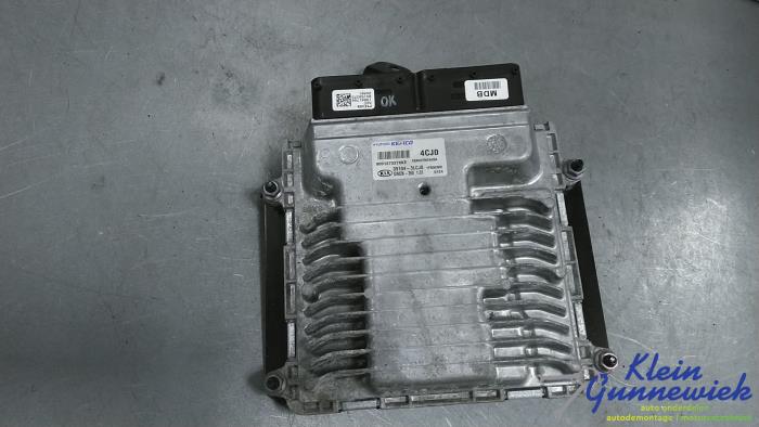 Used Injection computer Kia Stinger Price € 418,00 Margin scheme offered by Klein Gunnewiek Autodemontage & Motorentechniek
