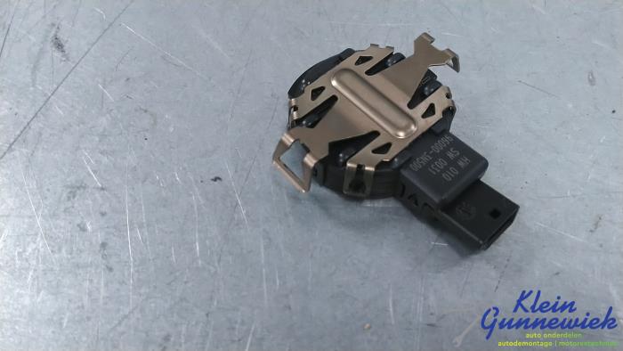 Begagnade Regnsensor Kia Stinger Pris € 38,00 Marginaltabell erbjuds av Klein Gunnewiek Autodemontage & Motorentechniek