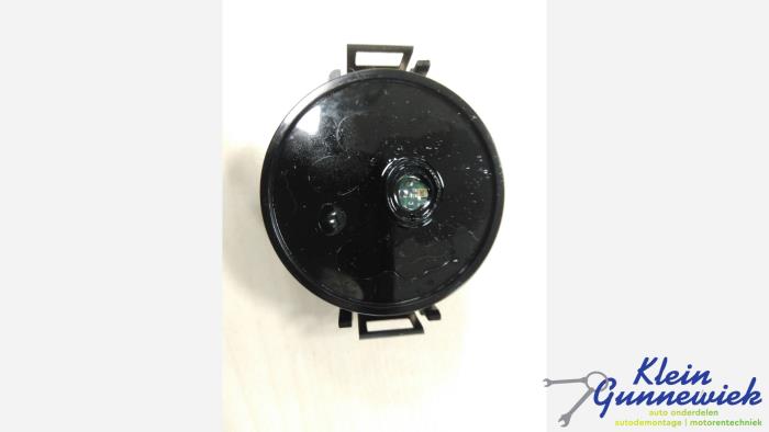 Begagnade Regnsensor Mercedes Citan Pris € 15,00 Marginaltabell erbjuds av Klein Gunnewiek Autodemontage & Motorentechniek