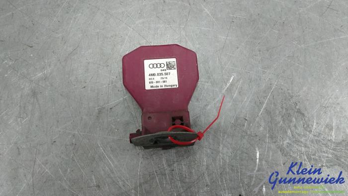 Gebrauchte Antenne Audi A4 Preis € 18,00 Margenregelung angeboten von Klein Gunnewiek Autodemontage & Motorentechniek