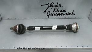 Begagnade Drivaxel, höger fram Volkswagen E-Golf Pris € 175,00 Marginaltabell erbjuds av Klein Gunnewiek Autodemontage & Motorentechniek