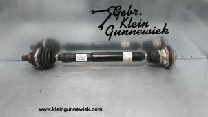 Begagnade Drivaxel, höger fram Volkswagen E-Golf Pris € 175,00 Marginaltabell erbjuds av Klein Gunnewiek Autodemontage & Motorentechniek