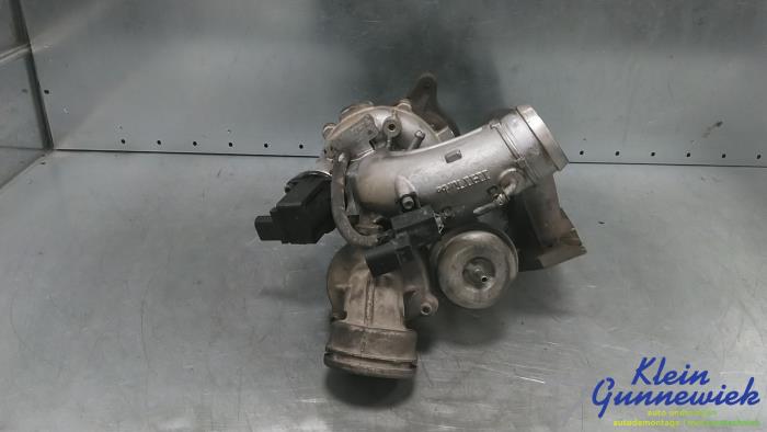 Turbo van een Volkswagen Golf 2011