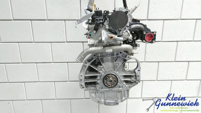 Engine from a Suzuki Swift 2021
