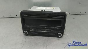 Used Radio CD player Volkswagen Golf Price € 55,00 Margin scheme offered by Klein Gunnewiek Autodemontage & Motorentechniek