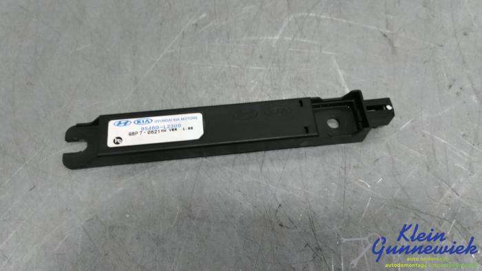 Używane Antena Kia Sorento Cena € 35,00 Procedura marży oferowane przez Klein Gunnewiek Autodemontage & Motorentechniek