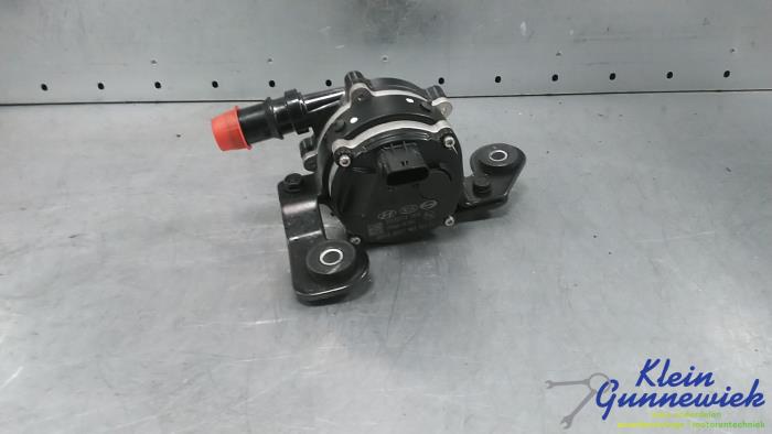 Begagnade Vattenpump Kia Sorento Pris € 74,00 Marginaltabell erbjuds av Klein Gunnewiek Autodemontage & Motorentechniek
