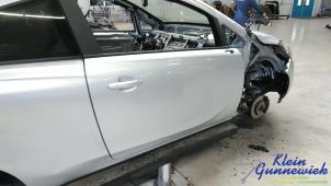 Begagnade Dörr, 2-dörrars, höger Opel Corsa Pris € 195,00 Marginaltabell erbjuds av Klein Gunnewiek Autodemontage & Motorentechniek