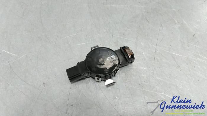 Begagnade Regnsensor Audi A6 Pris € 17,00 Marginaltabell erbjuds av Klein Gunnewiek Autodemontage & Motorentechniek