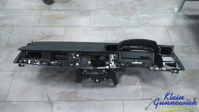 Używane Panel Audi A3 Cena € 195,00 Procedura marży oferowane przez Klein Gunnewiek Autodemontage & Motorentechniek
