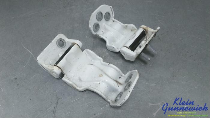 Tailgate hinge Ford Transit - 2380935