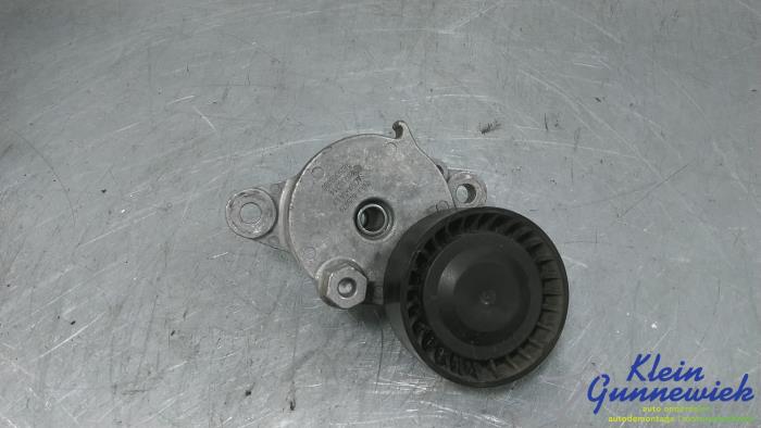 Usados Rodillo tensor correa múltiple Opel Movano Precio € 35,00 Norma de margen ofrecido por Klein Gunnewiek Autodemontage & Motorentechniek