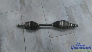 Begagnade Drivaxel, vänster fram Volkswagen Bestel Pris € 195,00 Marginaltabell erbjuds av Klein Gunnewiek Autodemontage & Motorentechniek