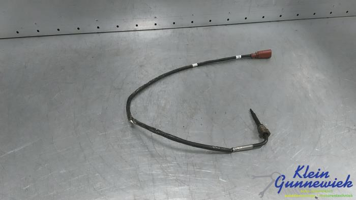 Usagé Sensor température d’échappement Volkswagen Crafter Prix € 64,00 Règlement à la marge proposé par Klein Gunnewiek Autodemontage & Motorentechniek