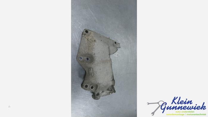 Used Engine mount Mercedes Vito Price € 38,00 Margin scheme offered by Klein Gunnewiek Autodemontage & Motorentechniek