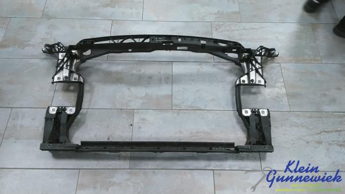 Begagnade Front Audi A4 Pris € 267,00 Marginaltabell erbjuds av Klein Gunnewiek Autodemontage & Motorentechniek