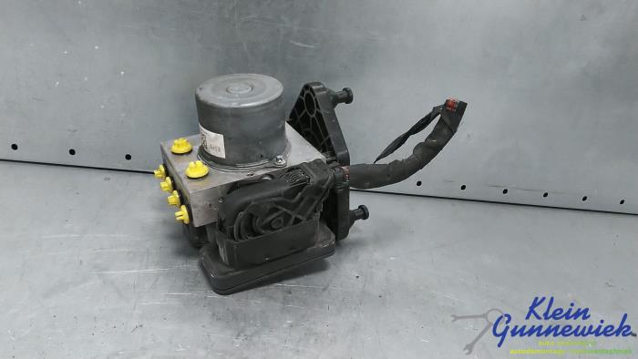 Usagé Bloc ABS Mercedes Sprinter Prix € 295,00 Règlement à la marge proposé par Klein Gunnewiek Autodemontage & Motorentechniek