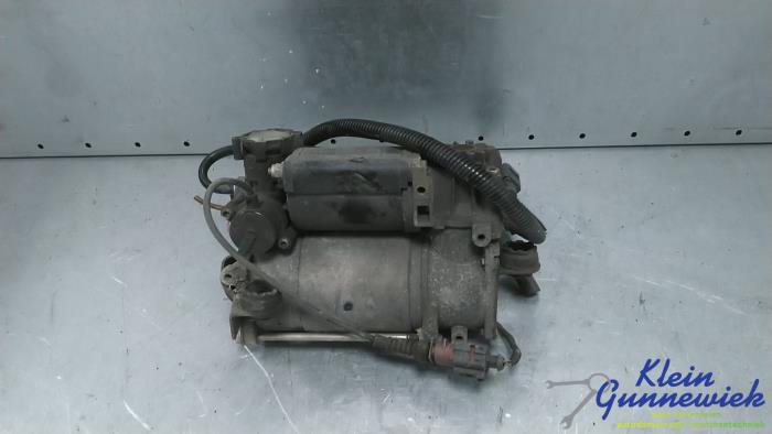 Begagnade Luftpump (fjädring) Audi A8 Pris € 345,00 Marginaltabell erbjuds av Klein Gunnewiek Autodemontage & Motorentechniek