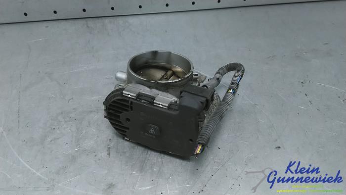 Usagé Boitier papillon Mercedes C-Klasse Prix € 65,00 Règlement à la marge proposé par Klein Gunnewiek Autodemontage & Motorentechniek