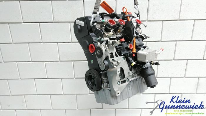Engine Volkswagen Passat - 06F100032MX BLX
