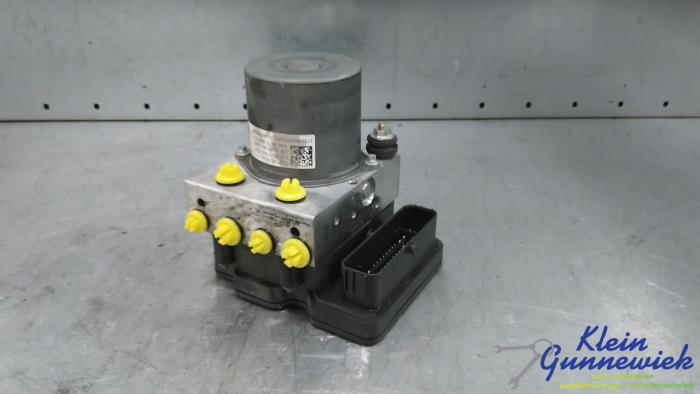 Usagé Bloc ABS Mercedes A-Klasse Prix € 122,00 Règlement à la marge proposé par Klein Gunnewiek Autodemontage & Motorentechniek